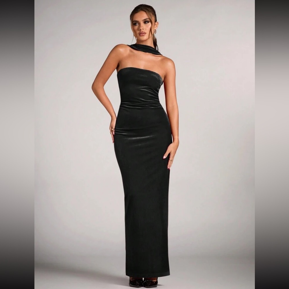 Black Choker Neck Formal Dress